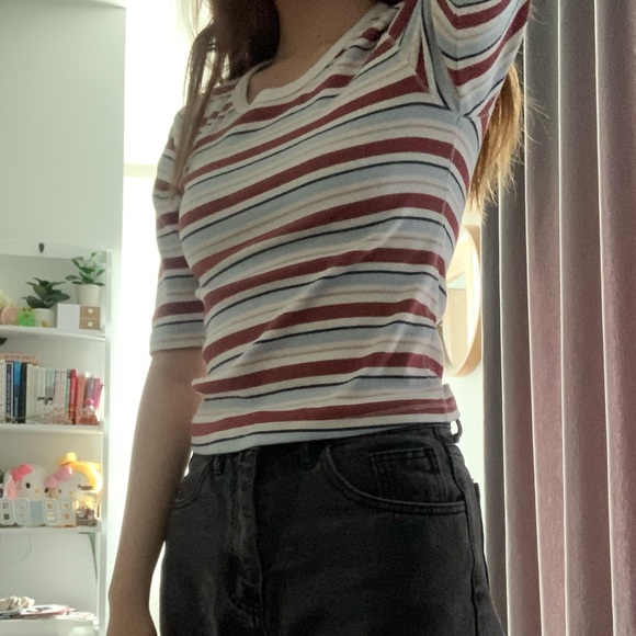 striped short sleeve top - Picture 1 of 4